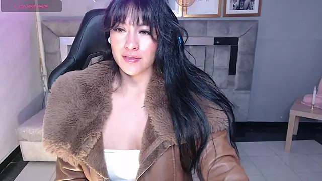 Isabella Collen v online show from 11-13-25, 12:59