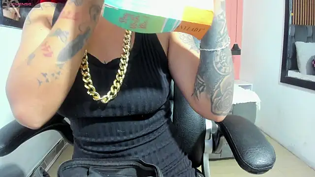 Georgina Vega online show from 10-29-25, 07:43