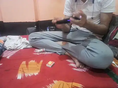 rahulkajuuu0909 online show from 11-11-25, 05:13