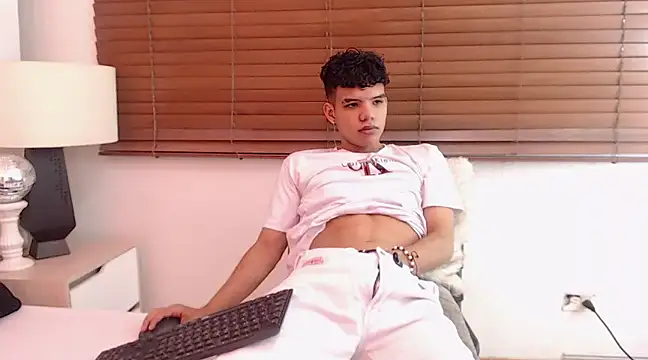 Snapshot of Axel_Forte chatting on 03-11-25, 12:50 Axel Forte online show from 03-11-25, 12:50