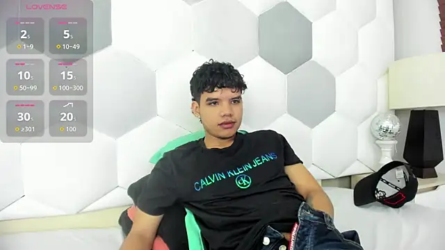 Snapshot of Axel_Forte chatting on 09-11-25, 01:00 Axel Forte online show from 09-11-25, 01:00