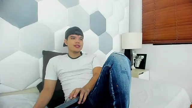 Axel Forte online show from 03-07-26, 02:03