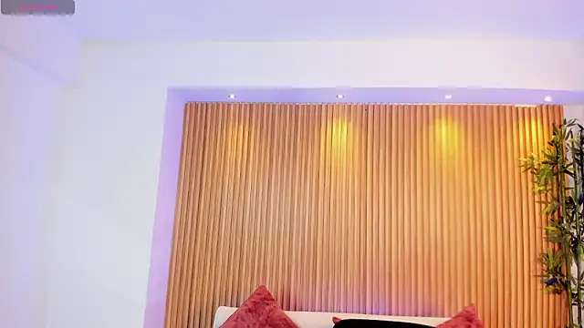 Ivaannaa  online show from 02-11-26, 12:43