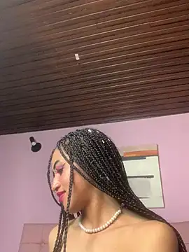 Snapshot of MichelleDiaz_Pink chatting on 02-28-25, 10:41 MichelleDiaz Pink online show from 02-28-25, 10:41