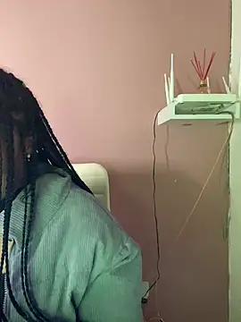 Snapshot of MichelleDiaz_Pink chatting on 03-11-25, 04:32 MichelleDiaz Pink online show from 03-11-25, 04:32