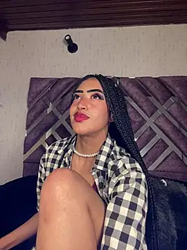 Snapshot of MichelleDiaz_Pink chatting on 03-15-25, 07:09 MichelleDiaz Pink online show from 03-15-25, 07:09