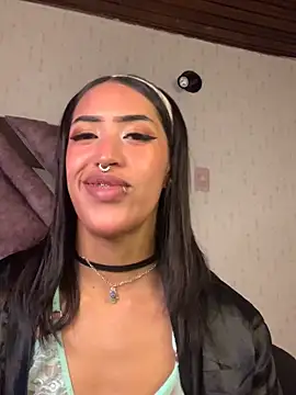 Snapshot of MichelleDiaz_Pink chatting on 10-10-25, 09:36 MichelleDiaz Pink online show from 10-10-25, 09:36