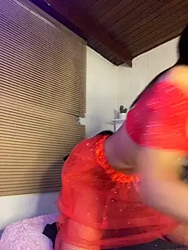 Snapshot of MichelleDiaz_Pink chatting on 10-19-25, 05:52 MichelleDiaz Pink online show from 10-19-25, 05:52