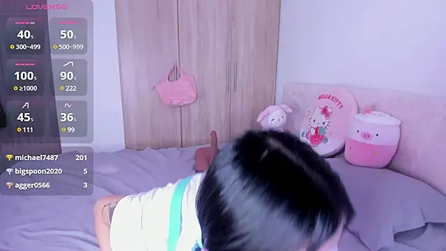 Snapshot of MiaWilsson_ chatting on 03-03-25, 10:20 MiaWilsson  online show from 03-03-25, 10:20