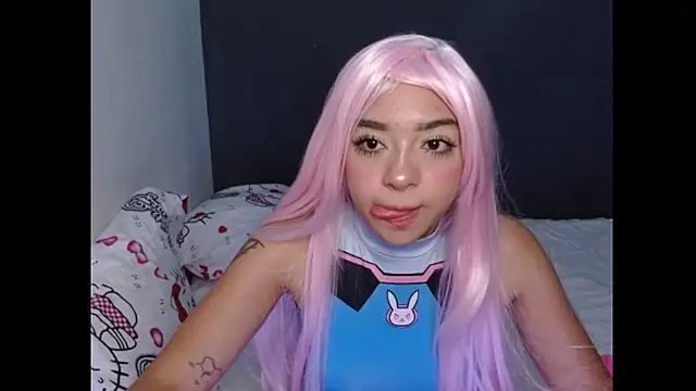 Snapshot of hellokitty__valery chatting on 12-15-25, 09:46 hellokitty valery online show from 12-15-25, 09:46