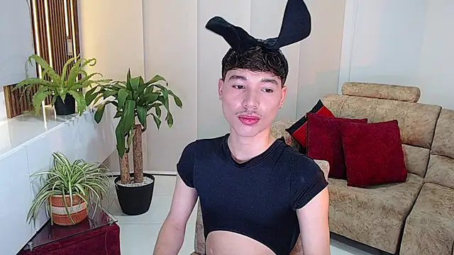 Snapshot of cod_dolll chatting on 11-01-25, 12:23 cod dolll online show from 11-01-25, 12:23