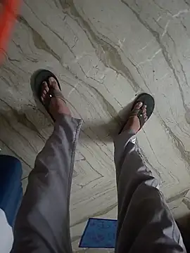 Delhi BoyBigcock online show from 11-11-25, 06:57