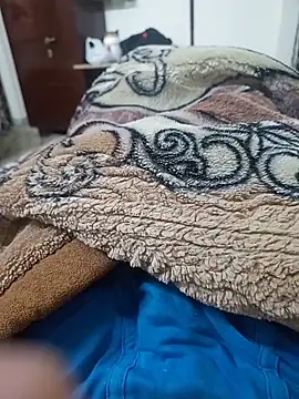 Delhi BoyBigcock online show from 12-18-25, 04:07