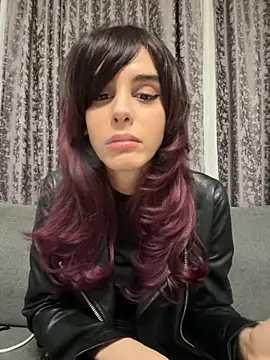 Snapshot of Mazzekyn chatting on 10-08-25, 04:59 Mazzekyn online show from 10-08-25, 04:59