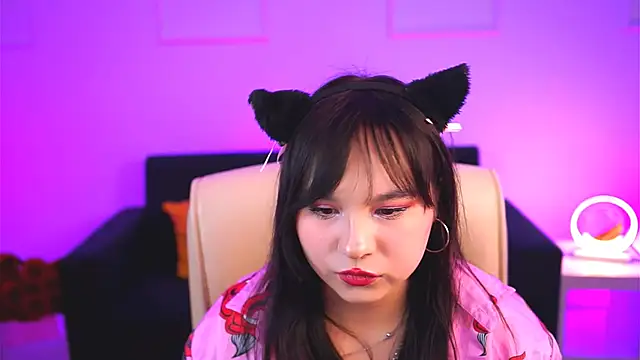 Snapshot of HanaWise chatting on 03-07-25, 02:23 HanaWise online show from 03-07-25, 02:23