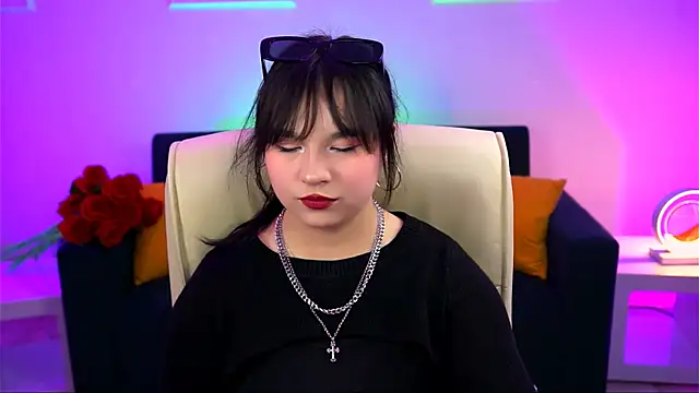 Snapshot of HanaWise chatting on 03-13-25, 05:11 HanaWise online show from 03-13-25, 05:11