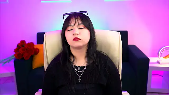 Snapshot of HanaWise chatting on 03-13-25, 08:15 HanaWise online show from 03-13-25, 08:15