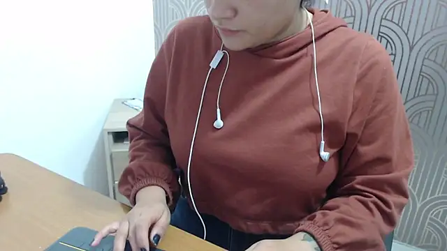 BloodyMaary  online show from 02-27-25, 12:13