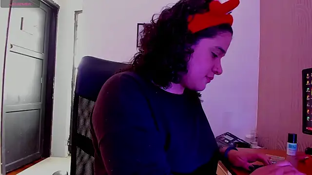 BloodyMaary  online show from 11-11-25, 03:12