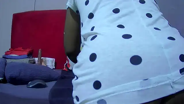 Snapshot of tasha97x chatting on 10-23-25, 07:29 tasha97x online show from 10-23-25, 07:29