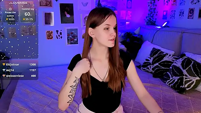 Amber Rogers online show from 04-25-26, 01:41