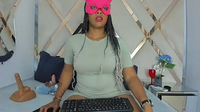 cataleyaxht online show from 10-18-25, 12:17