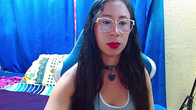Snapshot of Gia_leinn chatting on 05-16-26, 07:56 Gia leinn online show from 05-16-26, 07:56
