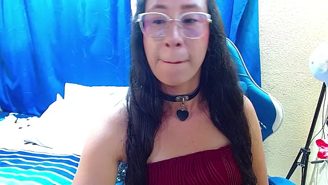 Snapshot of Gia_leinn chatting on 05-25-26, 08:04 Gia leinn online show from 05-25-26, 08:04