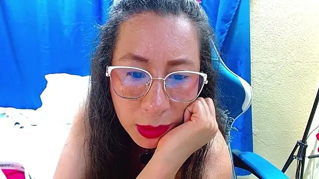 Snapshot of Gia_leinn chatting on 06-04-26, 02:39 Gia leinn online show from 06-04-26, 02:39