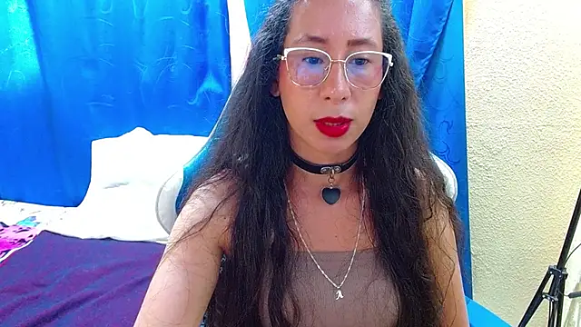 Snapshot of Gia_leinn chatting on 06-05-26, 03:51 Gia leinn online show from 06-05-26, 03:51