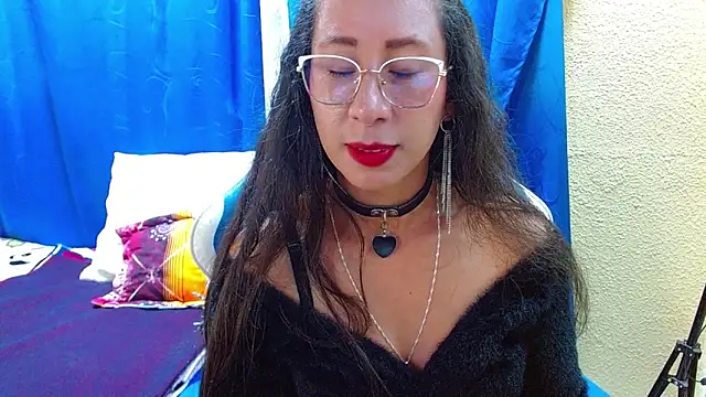 Snapshot of Gia_leinn chatting on 06-06-26, 10:25 Gia leinn online show from 06-06-26, 10:25