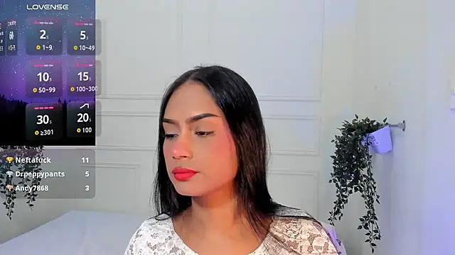 Snapshot of ChloeMoon9 chatting on 03-02-25, 12:01 ChloeMoon9 online show from 03-02-25, 12:01