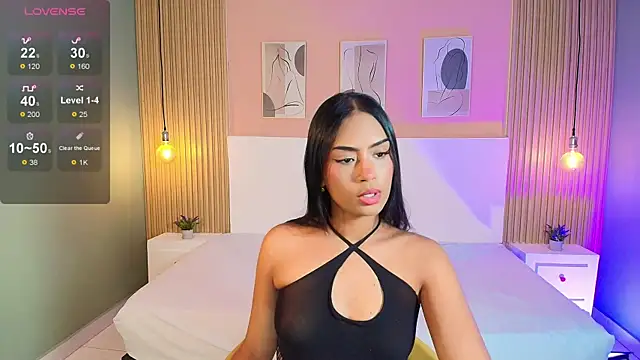 Snapshot of ChloeMoon9 chatting on 03-07-25, 11:40 ChloeMoon9 online show from 03-07-25, 11:40