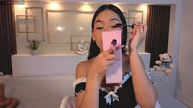 Snapshot of ChloeMoon9 chatting on 10-28-25, 11:58 ChloeMoon9 online show from 10-28-25, 11:58