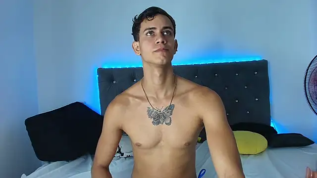 Maximiliano  Fire online show from 09-08-25, 07:02