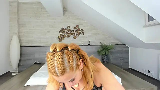 Snapshot of Jullia_MILF chatting on 02-24-25, 07:41 Jullia MILF online show from 02-24-25, 07:41