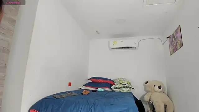 flor herrera01 online show from 02-14-26, 08:05