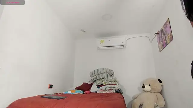 flor herrera01 online show from 03-05-26, 04:08