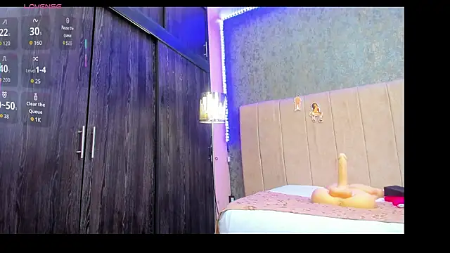 Snapshot of ava-am chatting on 11-14-25, 01:37 ava-am online show from 11-14-25, 01:37