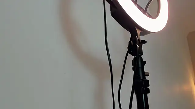 CHANELL 11INCHES online show from 02-26-25, 11:04