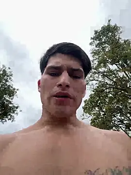 Snapshot of MaxxxSteil chatting on 05-04-26, 03:52 MaxxxSteil online show from 05-04-26, 03:52
