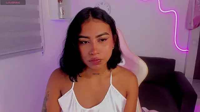 Snapshot of Ivyy_Moon_ chatting on 09-12-25, 02:55 Ivyy Moon online show from 09-12-25, 02:55