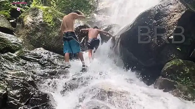 Snapshot of angel_and_deen chatting on 03-17-25, 01:24 angel and deen online show from 03-17-25, 01:24