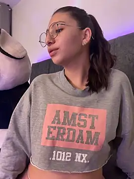 Dirty-Bunnyyy online show from 04-07-26, 03:07