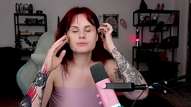 Della Ideal online show from 04-20-26, 05:37