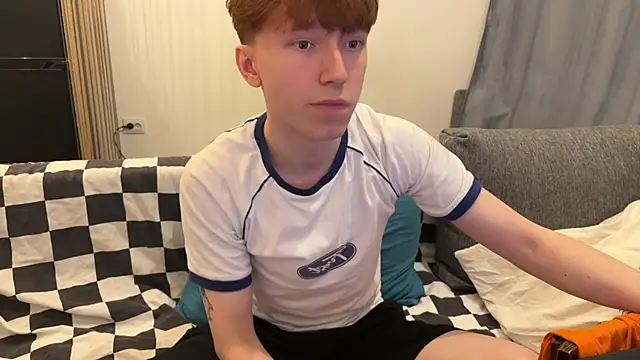 Snapshot of tommy_colson chatting on 11-24-25, 08:19 tommy colson online show from 11-24-25, 08:19