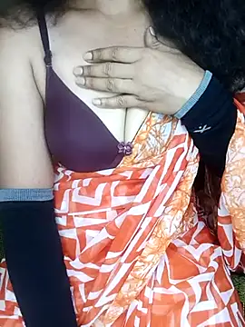 Snapshot of geetha_telugu_kan277 chatting on 03-02-25, 07:32 geetha telugu kan277 online show from 03-02-25, 07:32