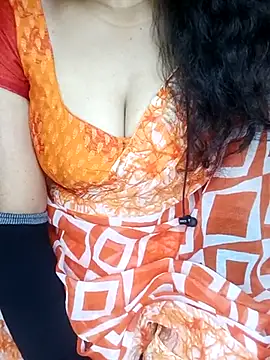 Snapshot of geetha_telugu_kan277 chatting on 03-05-25, 12:55 geetha telugu kan277 online show from 03-05-25, 12:55