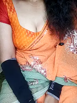 Snapshot of geetha_telugu_kan277 chatting on 03-07-25, 10:54 geetha telugu kan277 online show from 03-07-25, 10:54