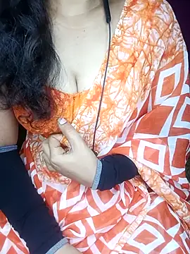 Snapshot of geetha_telugu_kan277 chatting on 03-11-25, 11:04 geetha telugu kan277 online show from 03-11-25, 11:04